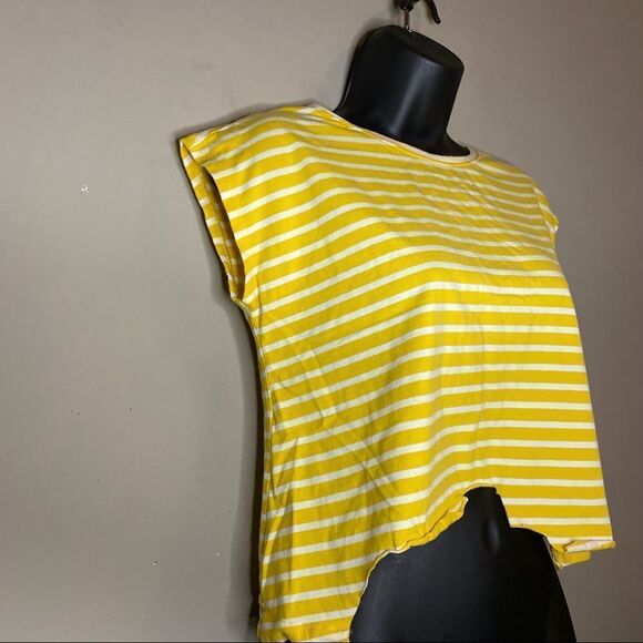 COPPER Key Yellow Striped Aesthetically Front Cut Short Sleeve T-Shirt - Picture 6 of 7